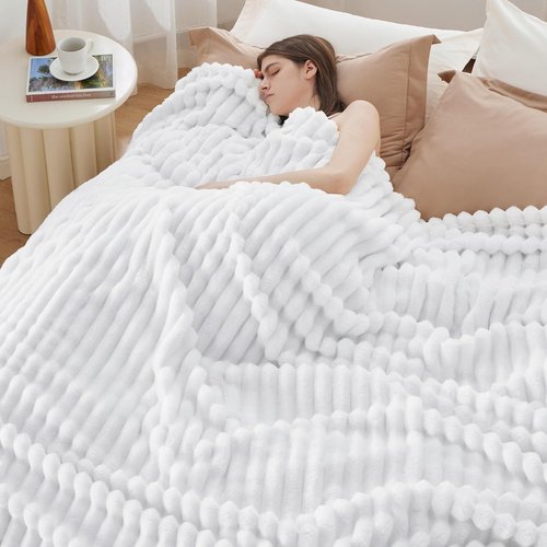 Bedsure GentleSoft Full Blanket - Cozy White Throw for Bed, Soft and Stylish, 84x90 Inches