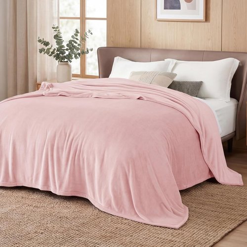 Bedsure GentleSoft Fleece Bed Blanket - Cozy Lightweight Plush Microfiber, Full Size Pink, 84x90 Inches