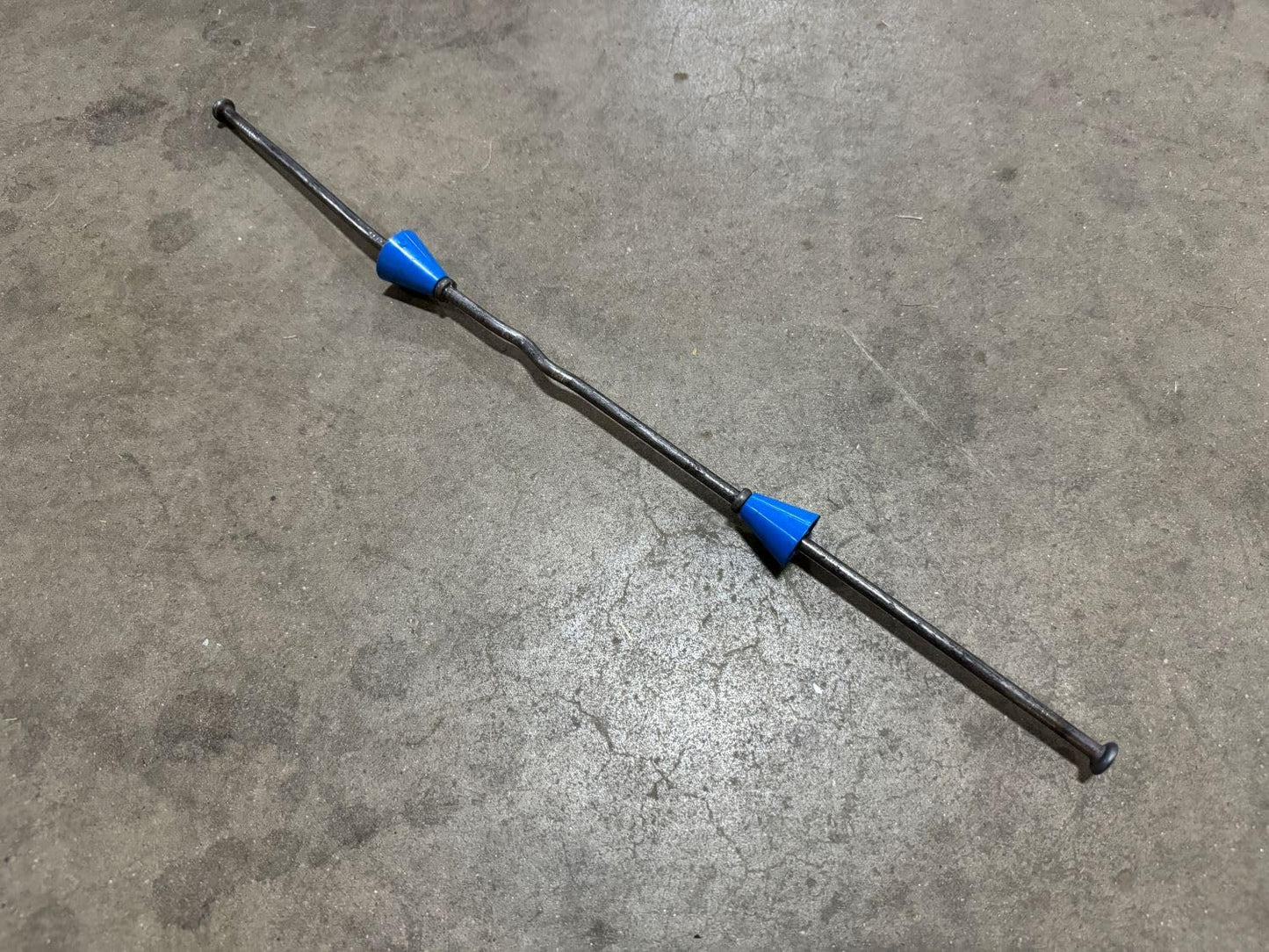 8" Standard Snap Ties for Concrete Forms - 1" Plastic Cones, Integral Heads - 2:1 Safety Factor, 2,250 lbs Working Load - 4 Gauge Steel (Short End - 4.75", 200) - 1 Year Warranty