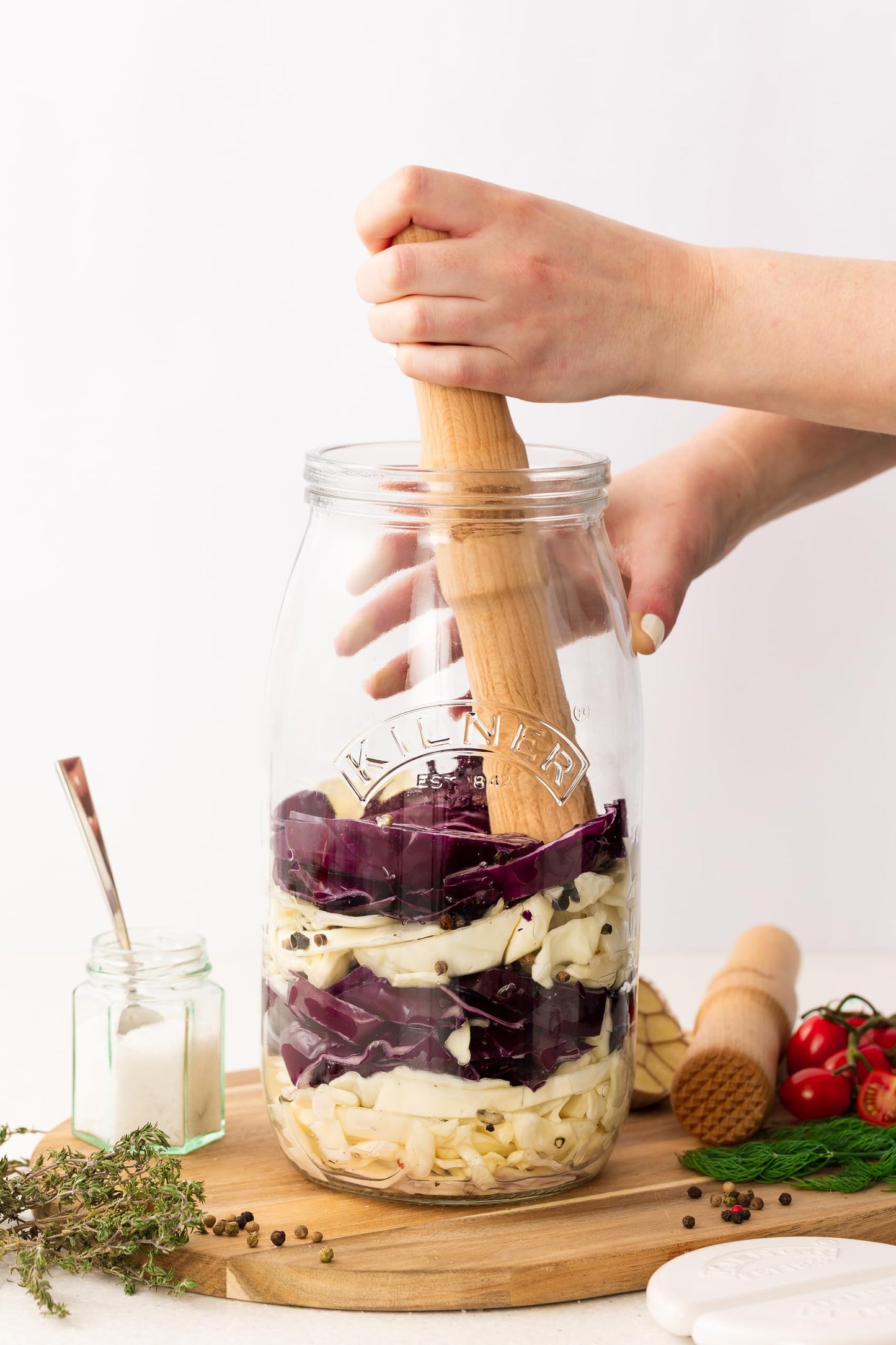 Kilner Fermentation Packer Beech Wood Tool for Preparing Sauerkraut & Kimchi, Textured Mashing Head for 3L & 5L Fermentation Sets with Wide Mouth Jars
