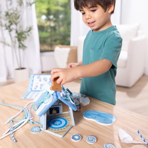 Melissa & Doug Wooden Gingerbread House Play Set - Winter Frost Design for Kids 3+