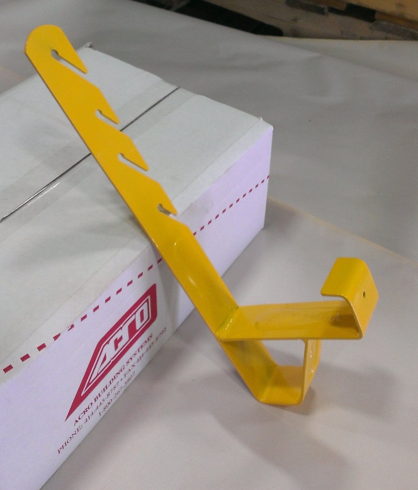 ACRO BUILDING SYSTEMS Contractor Grade Fixed Roof Bracket 60 Degree, 2x6 Plank. Box of 12