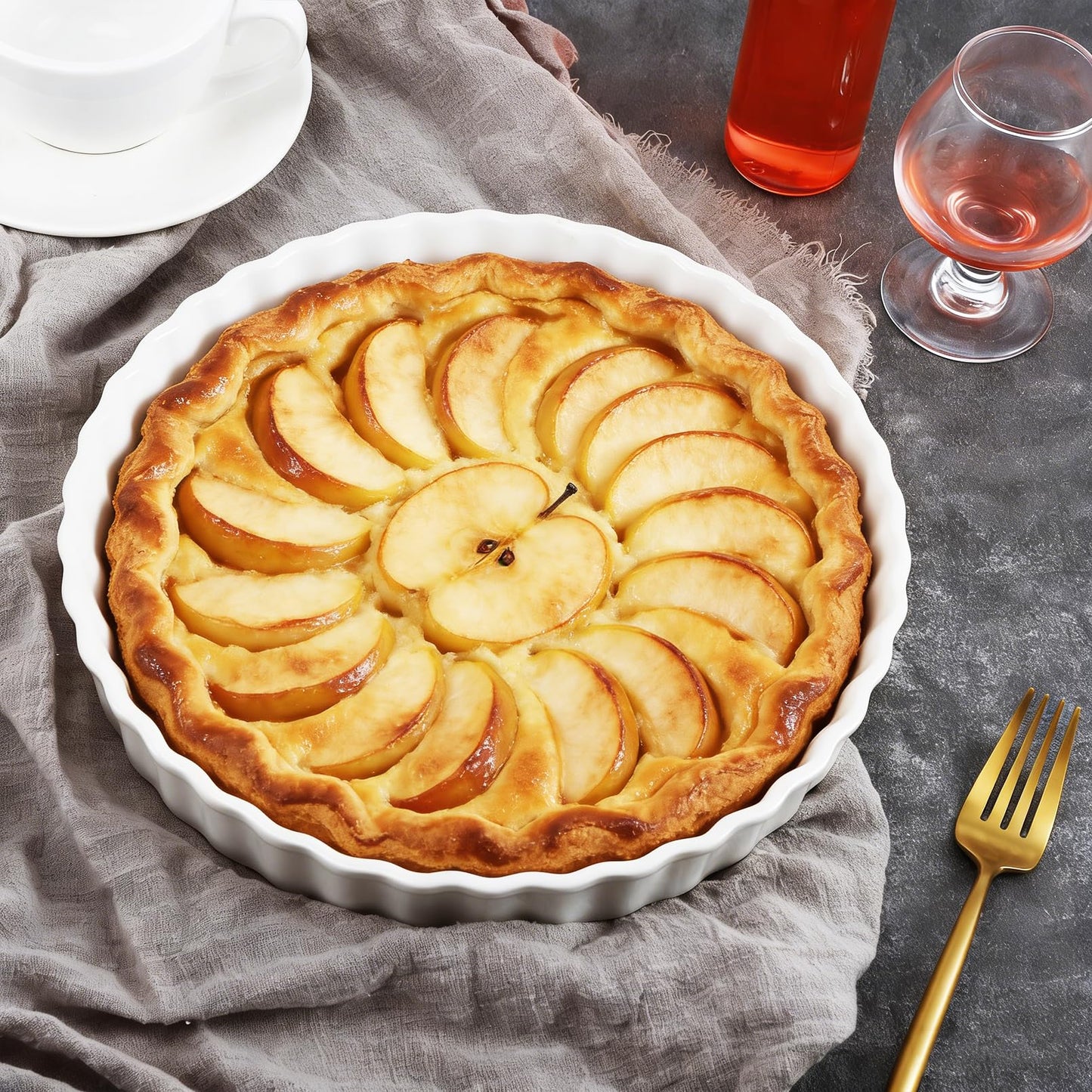 Enjamyo 10 Inches Ceramic Quiche Pans, 2 Pcs Round Pie Baking Dish, Non-Stick Round Pie Dish Quiche Pan, Fluted Edge Pie Pans for Baking Tart Pies, Apple, Quiche(White)