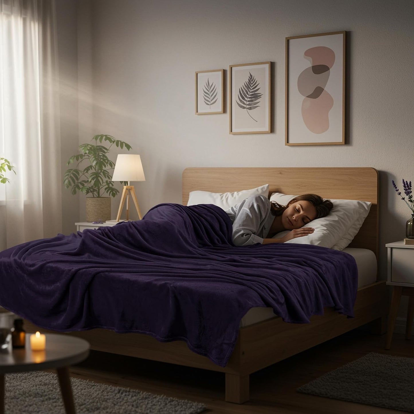 Utopia Bedding Fleece Blanket - Luxury Soft Microfiber Throw in Purple | Anti-Static, 50x60 Inch
