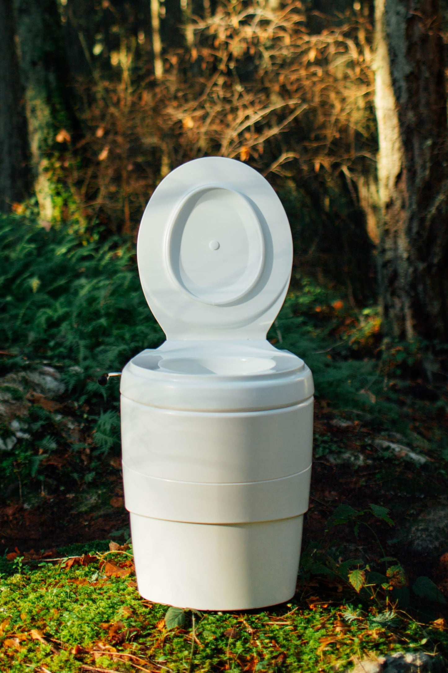 Thinktank Waterless Toilet White