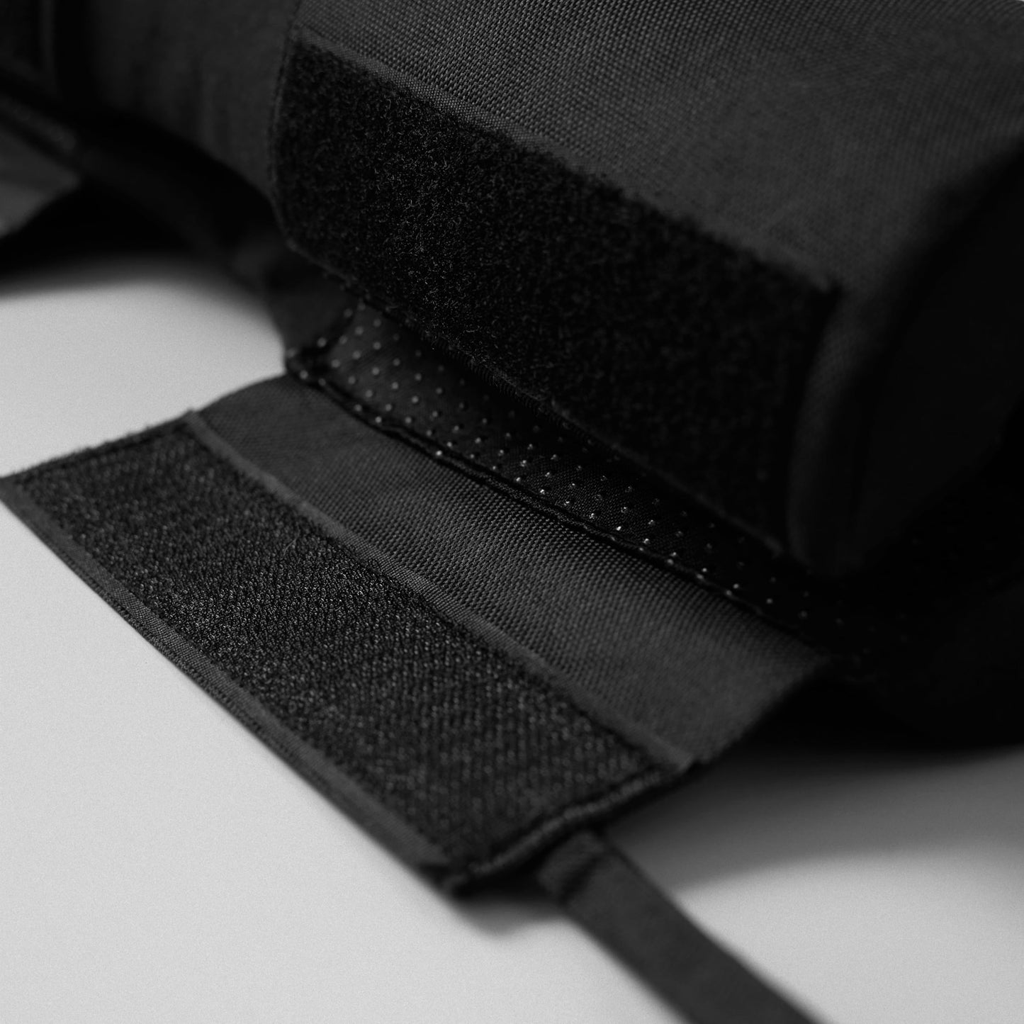 Gymreapers Barbell Squat Pad - Protective Bridge Pad for Hip Thrust, Squats, Lunges - Hip Support, Neck Protection for Bar (Black Covered)