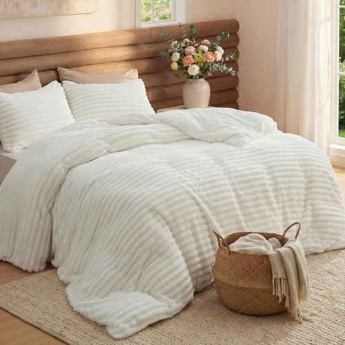 Bedsure Comforter Set - GentleSoft™ 3-Piece Fluffy White Queen Bedding Set | Cozy Striped Design, 90x90 Inches