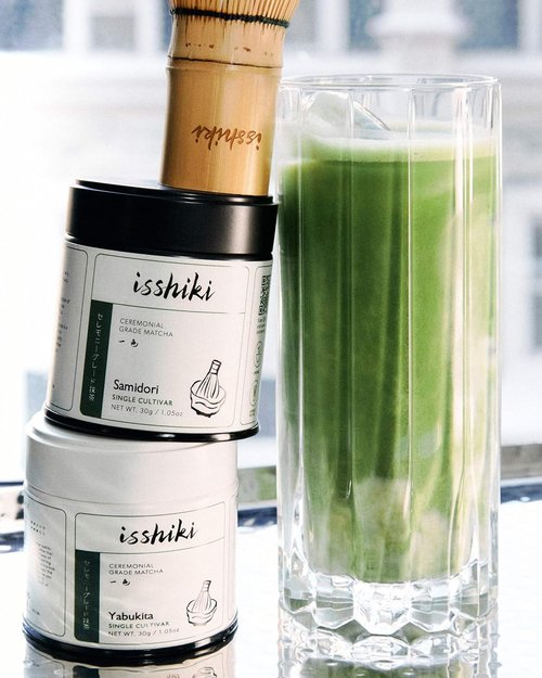 Isshiki Matcha Powder - Premium Ceremonial Grade Samidori Green Tea from Uji, Japan - 30g Tin for 20 Servings