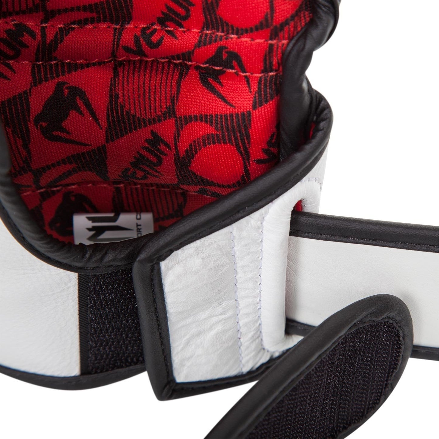Venum Undisputed 2.0 MMA Gloves Nappa Leather-Black - M