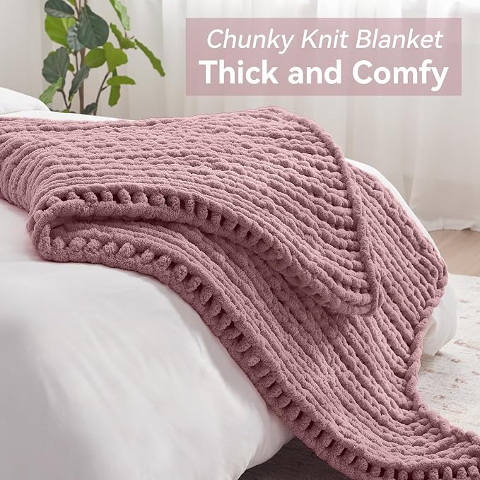 Negwoo Chunky Knit Throw Blanket, 30''*40'' Knitted Throw Chenille Yarn for Bed Couch, Handmade Muted Pink Crochet Big Thick Blanket, Machine Washable Cute Comfy Blanket for Home Decor