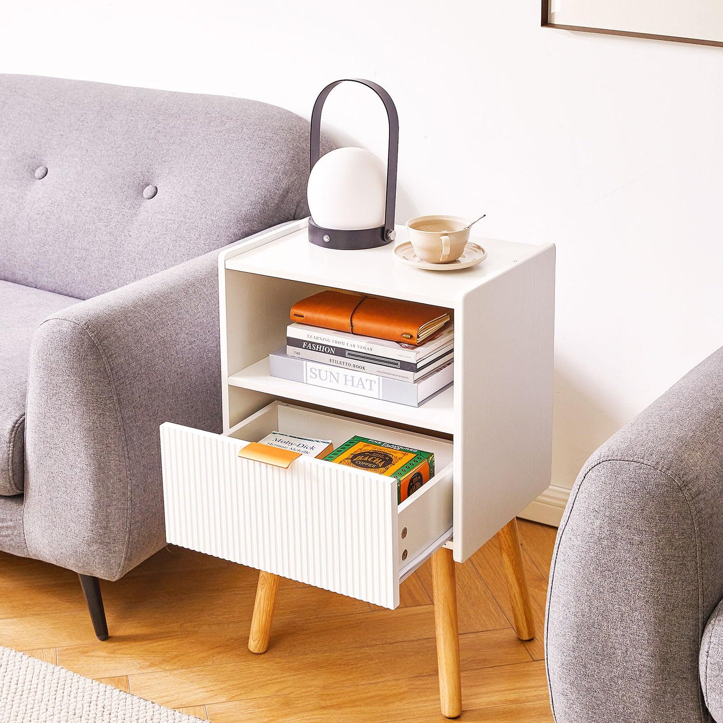 Aibiju Nightstand with Storage Drawer, Modern Bedside Table with Liner Drawer and Solid Wood Legs