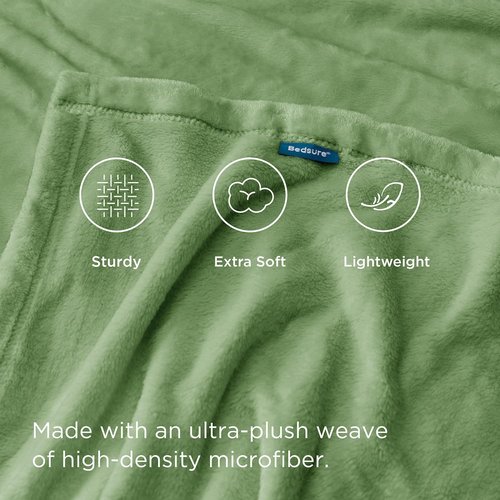 Bedsure GentleSoft Green Fleece Blanket - Cozy Lightweight Plush Queen Size, Emerald 90x90 Inches