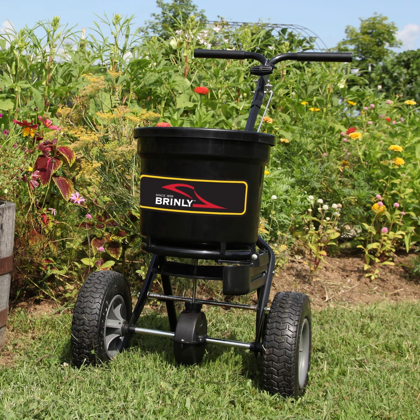 Brinly P20-500BHDF-A Push Spreader with Side Deflector Kit and Hopper Grate, 50 lb. Capacity - Flat Black