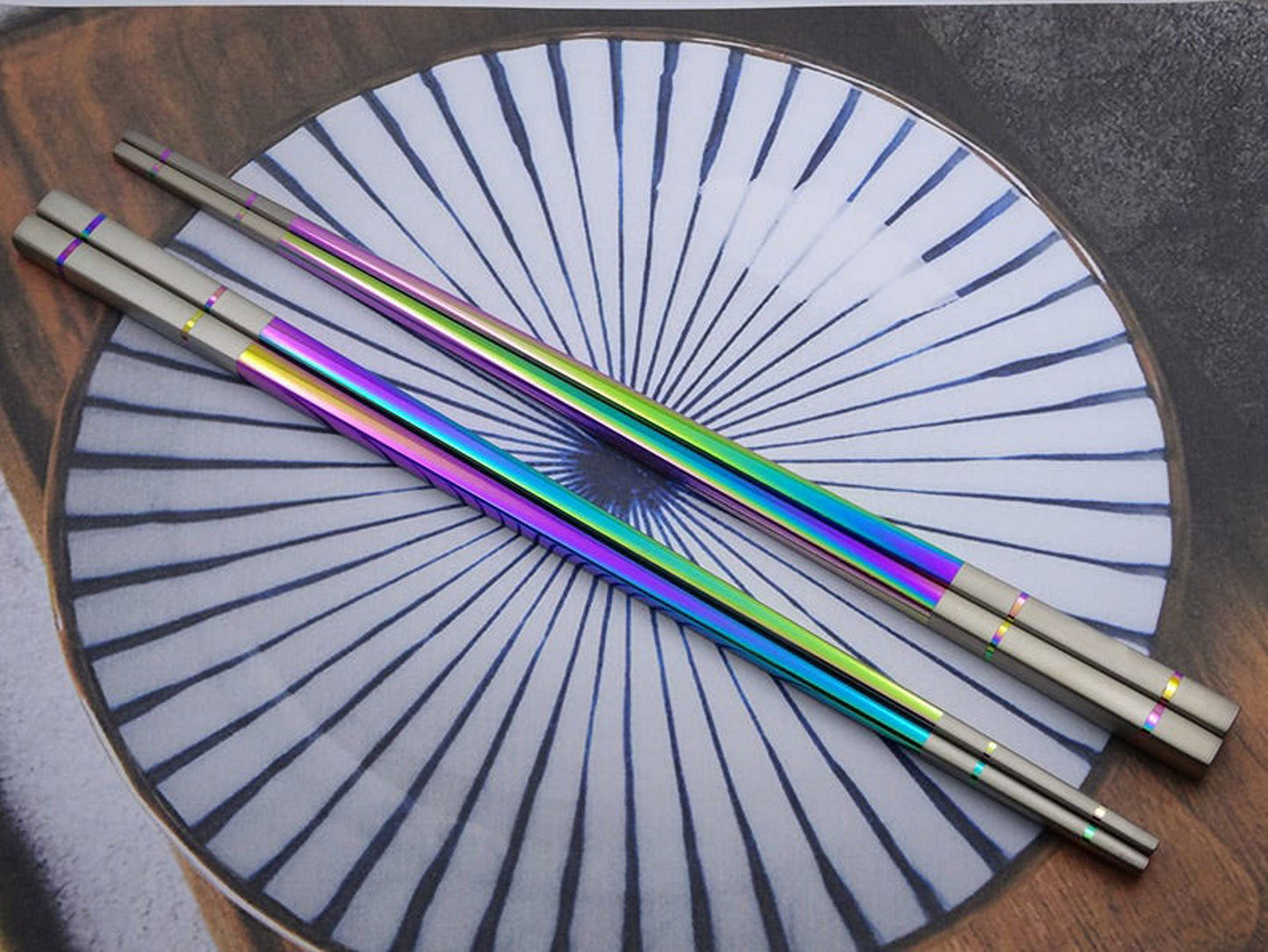 Albino Monkey Reusable Chopsticks - Extra Long 9" - 5 Pairs per Pack - Made of Food-Safe Stainless Steel - Holographic Design - Asian Dining Utensils for Home Kitchen & Restaurants - Nice Giftable Box