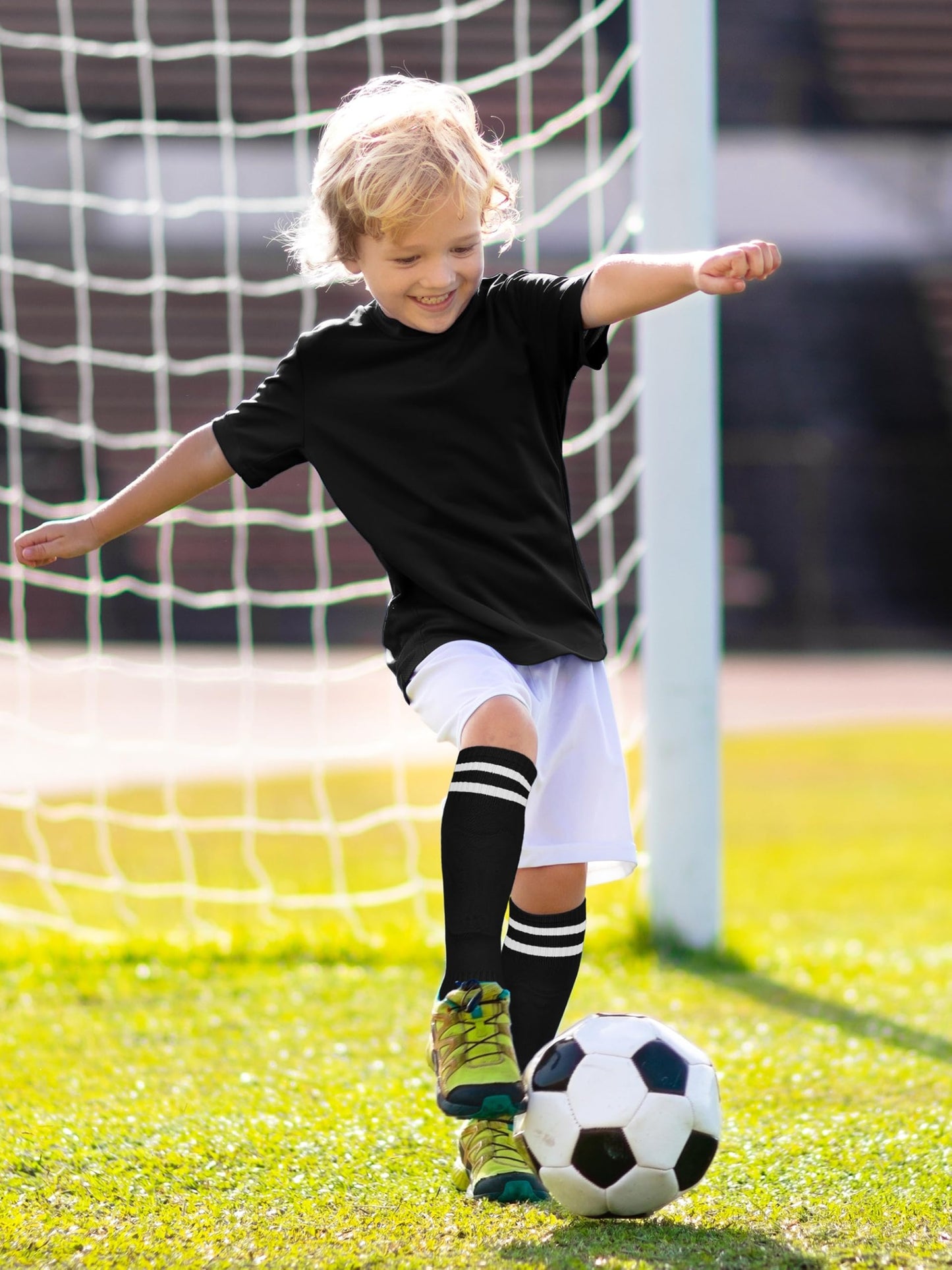 Hryrbay Kids Soccer Shin Guards and Socks Toddler Soccer Shin Pads Protective Defender Gear for Boys Girls Ages 3-15 Great for Training, Matches, Inspired by the World Cup Black S
