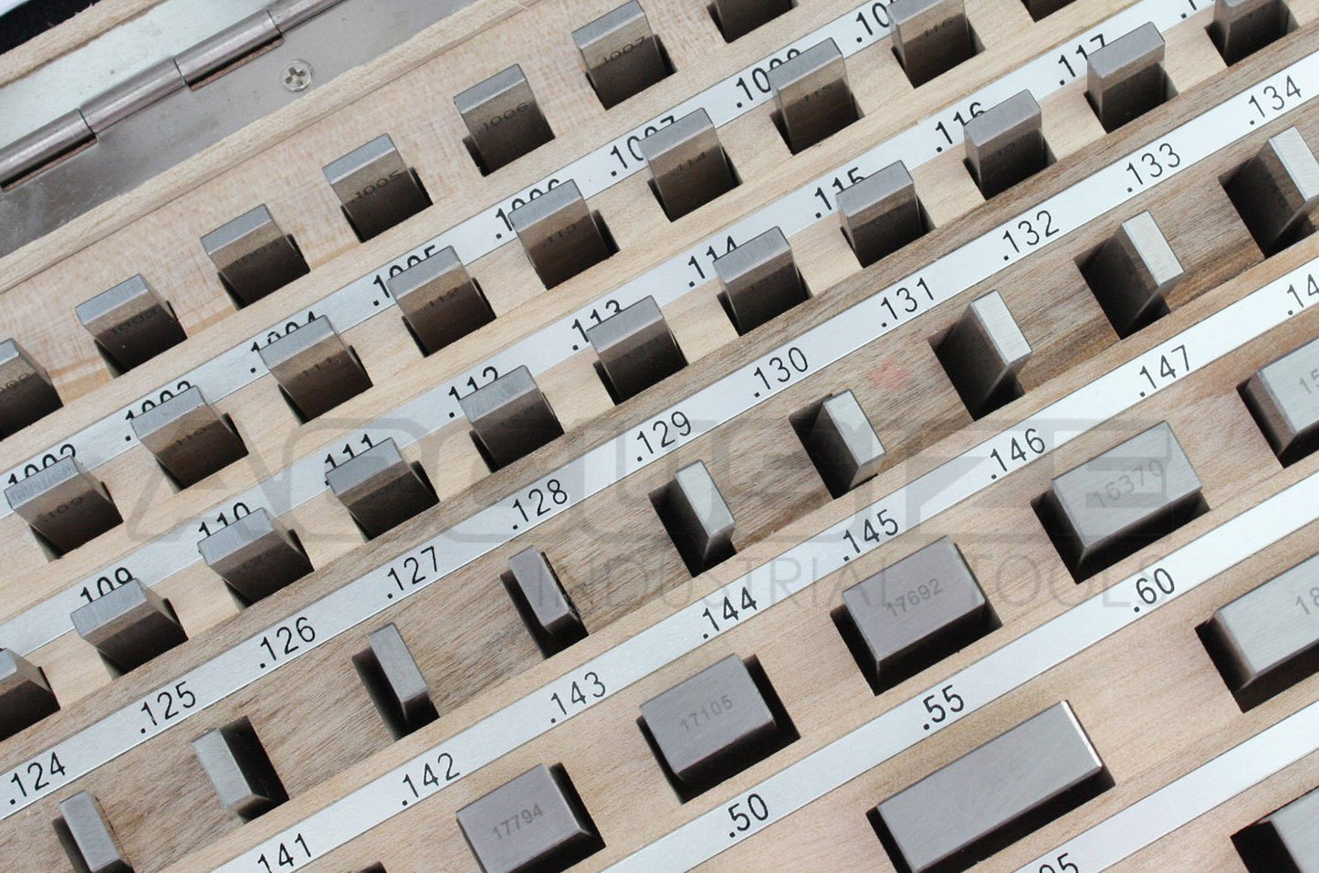 Accusize Industrial Tools 81 Pc Grade AS-1 Steel Gage Block Set, P900-S582