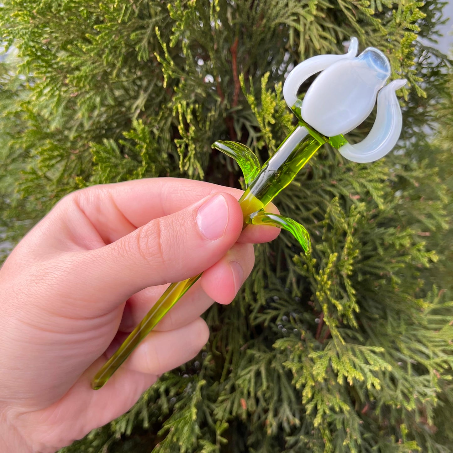 White Tulip Flower Figurine – Hand-Blown Murano-Style Sculpture – Art Tulip Ornament for Vase or Shelf – Gift for Women & Home Décor