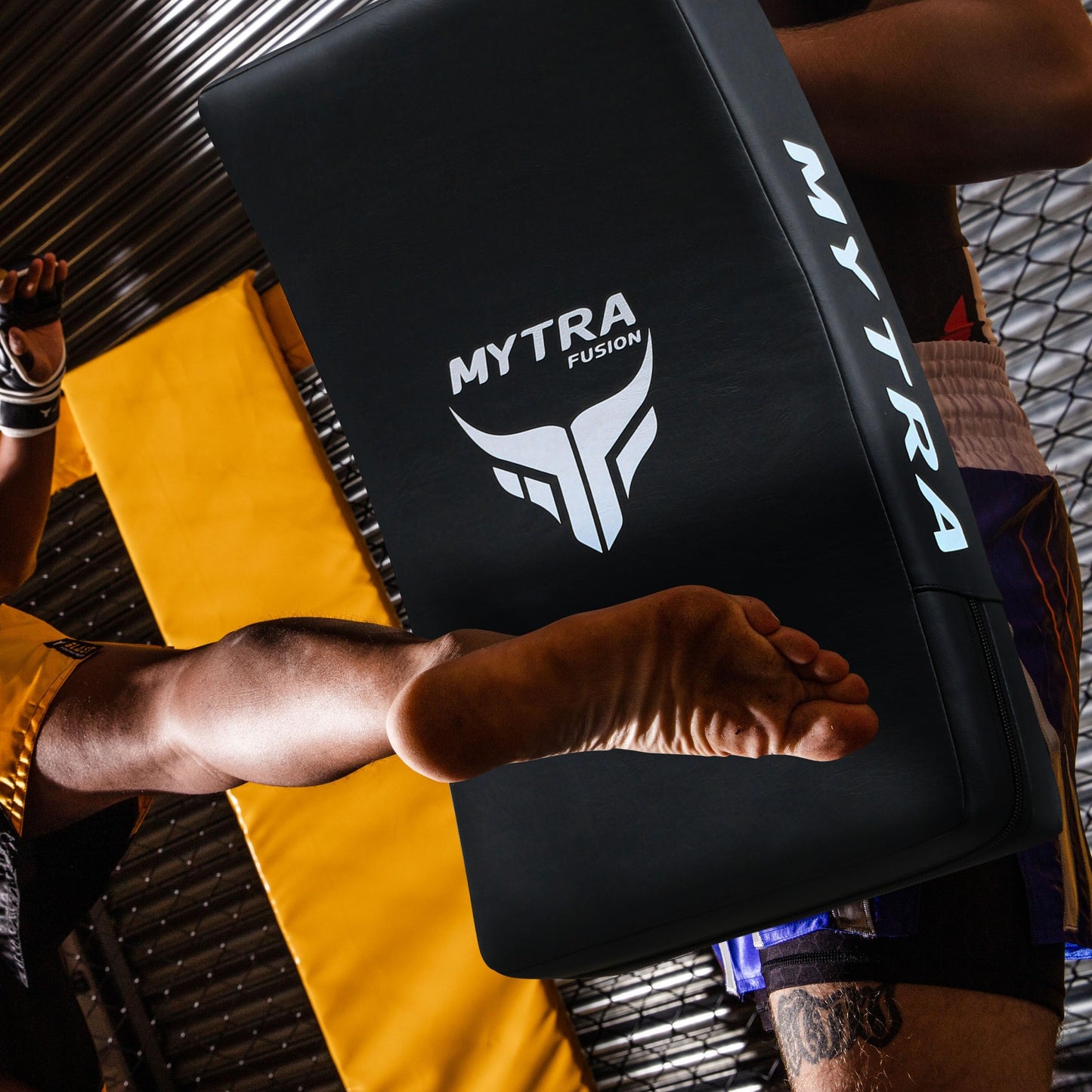 Mytra Fusion Kick Shield Curved MMA Strike Shield Muay Thai Training Strike pad Kicking Striking Shield Focus for Kickboxing Taekwondo & Martial Arts x 1 Single Unit (Black)