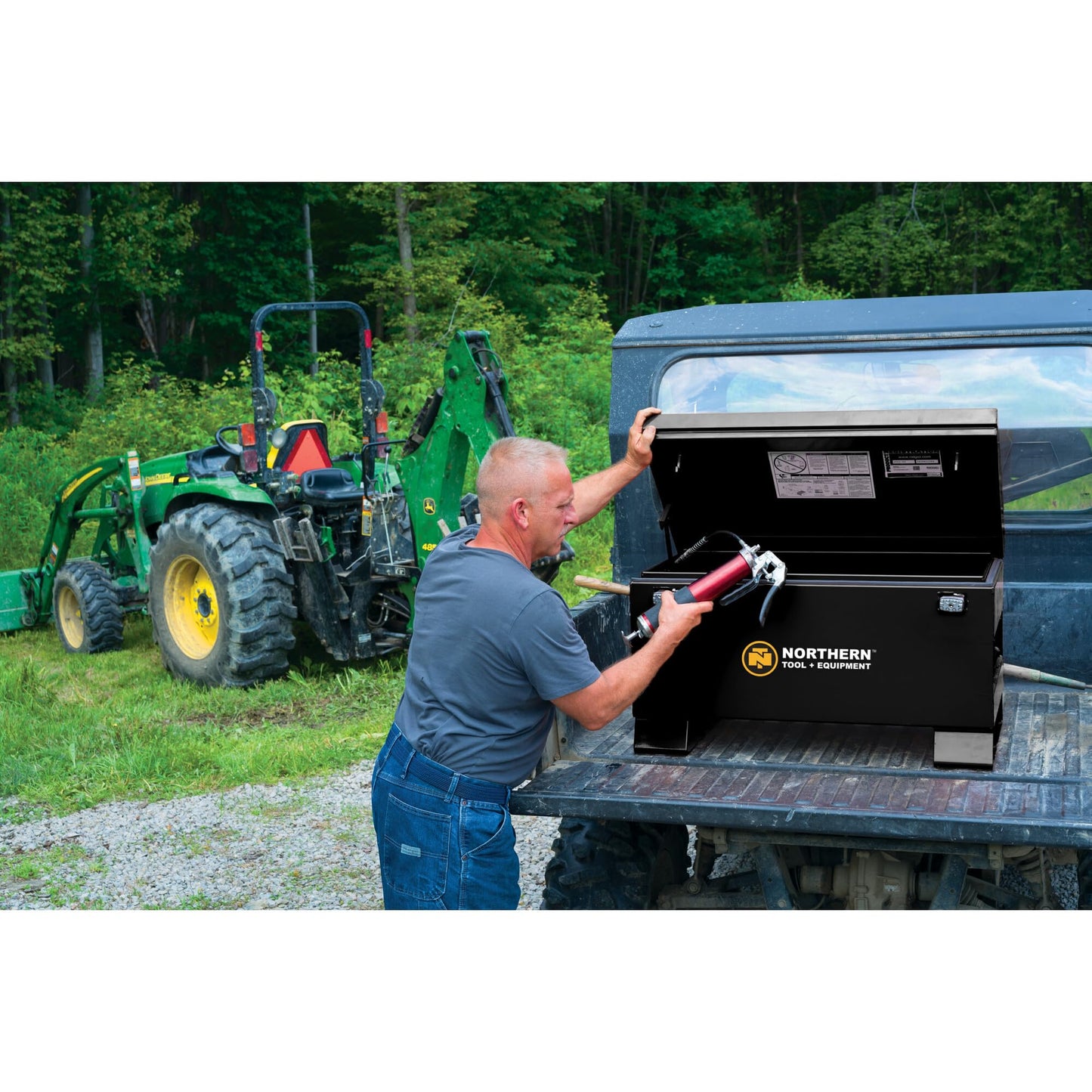 Northern Tool Jobsite Storage Box, 5 Cu. Ft., 32in.W, Model# 2032-NTE
