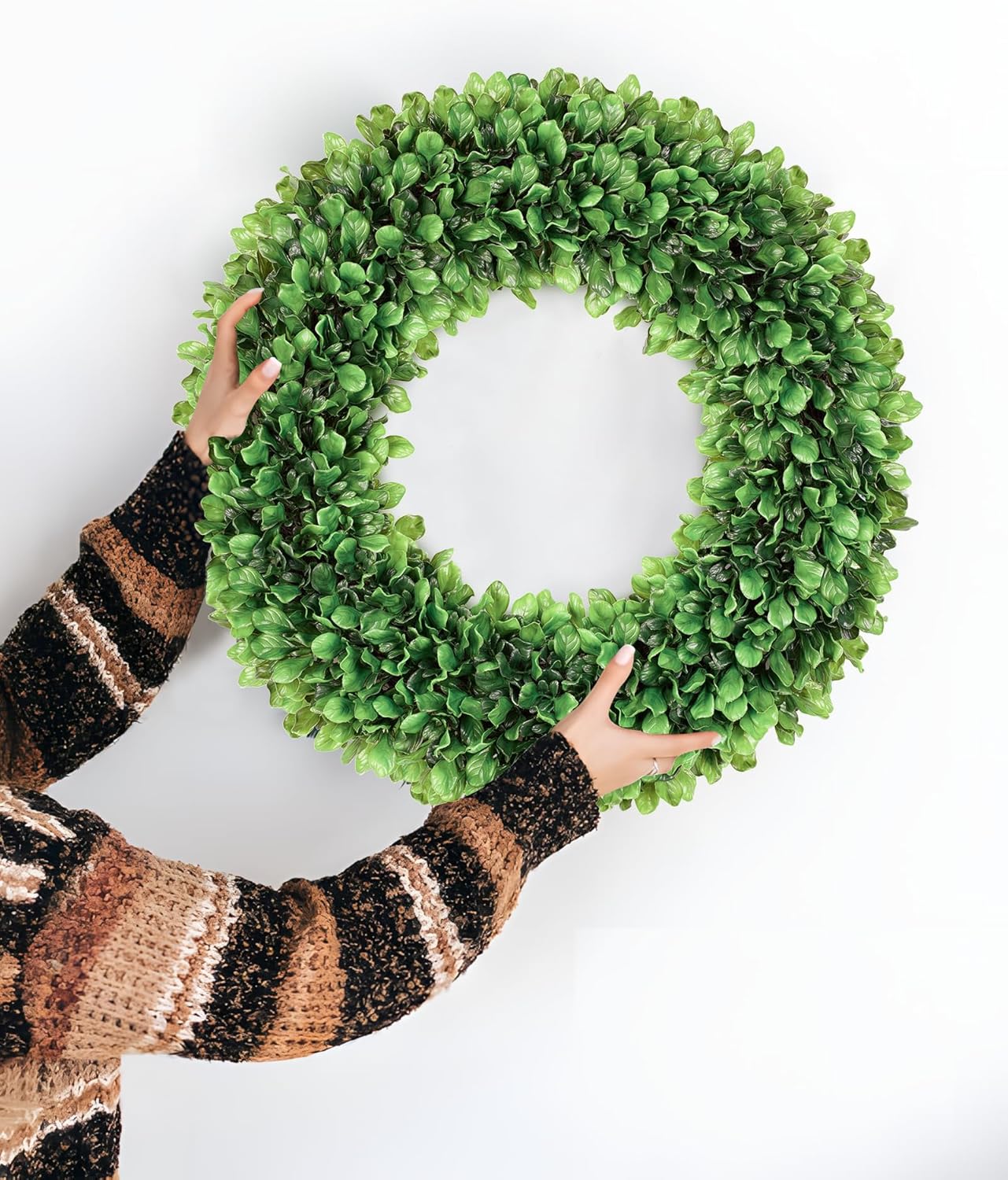 Regine Switzerland 20-Inch Artificial Boxwood Wreath - Versatile Greenery for All Seasons, Perfect for Home Decor & Weddings
