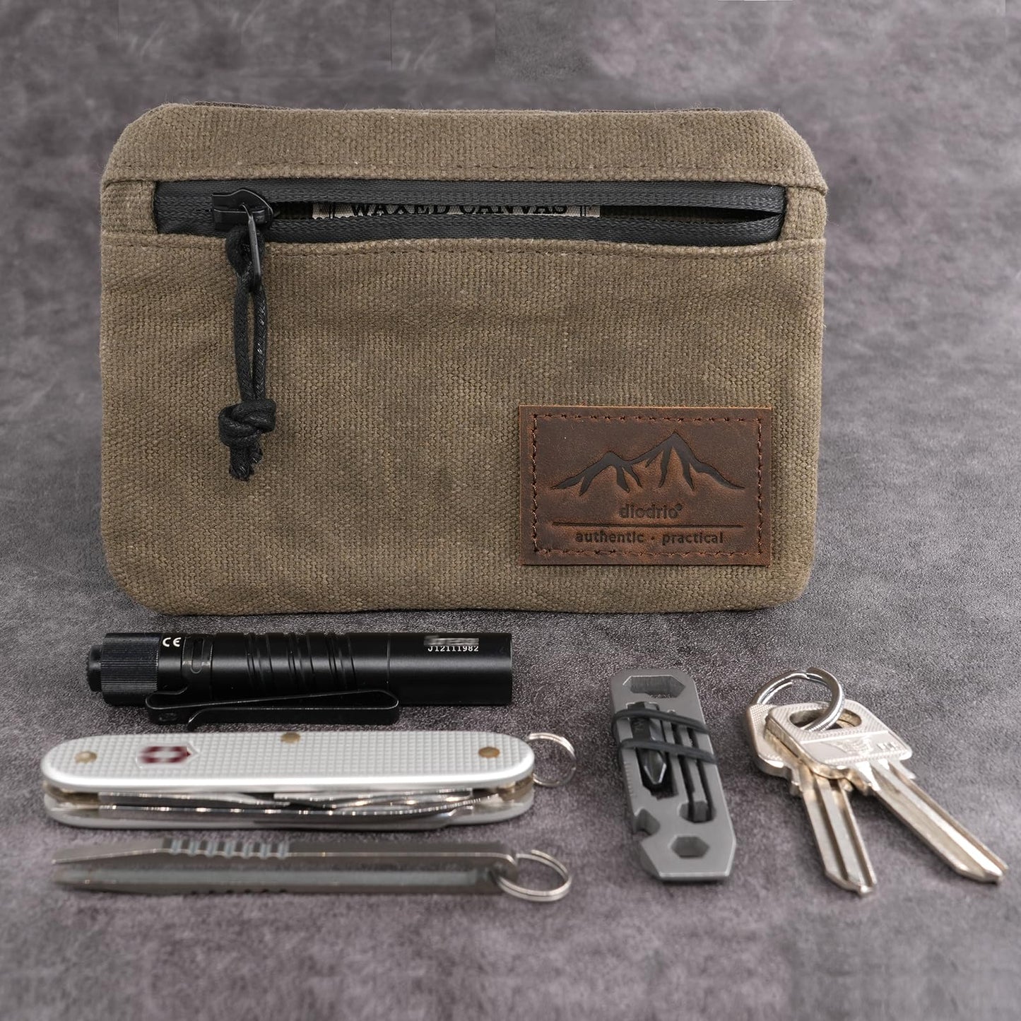 diodrio Belt Zipper Pouches for Men Women Compact EDC Pouch, YKK Zipper, Anti-theft Pickpocket Proof Safety Wallets, Waist Pack for Traveling Hiking, Water Resistant, Tough Waxed Canvas, Olive