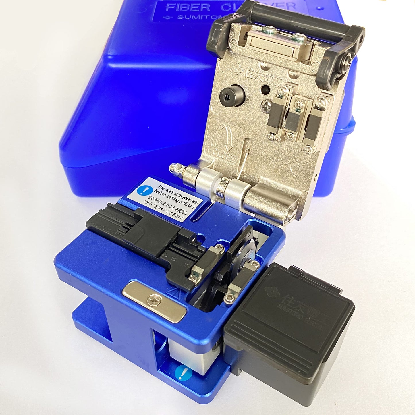 Sumitomo FC-6S Optical Fiber Cleaver Cold Connection Cutter Tool With Fiber Scrap Collector FC 6S fiber cleaver FTTH Fiber Optic Knife Tools (1PCS)