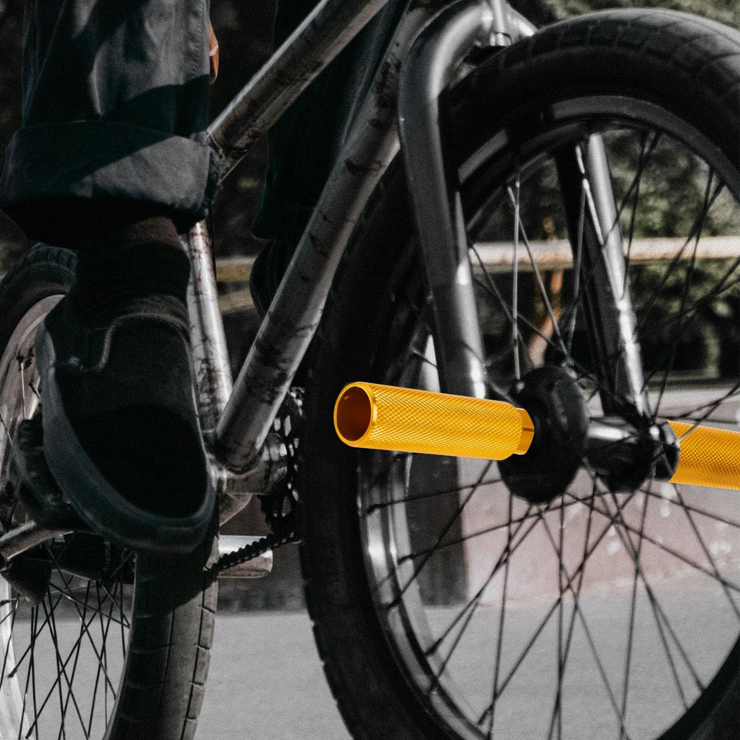 Shwsed Bike Pegs, Aluminum Anti-Skid BMX Bicycle Foot Pegs for Mountain Bike Cycling, Stunt Pegs Fit 3/8 inch Axles (Orange)