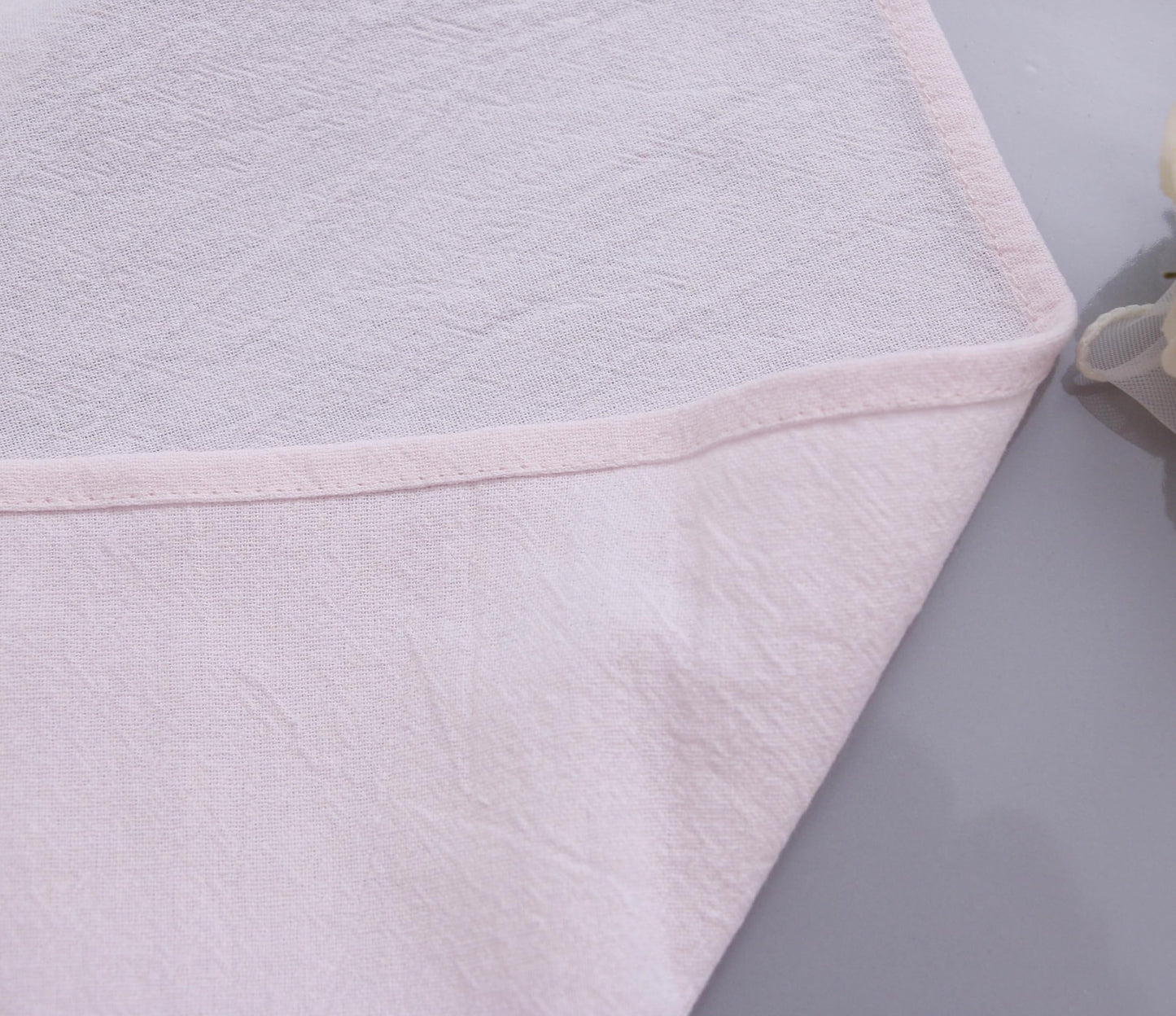 FruwaBlu Spring Cotton Cloth Napkins Set of 12, 16’’x16’’, Dinner Cloth Napkins Washable Bulk with Hemmed Edges, for Hotel Restaurant, Wedding, Easter (Light Pink)