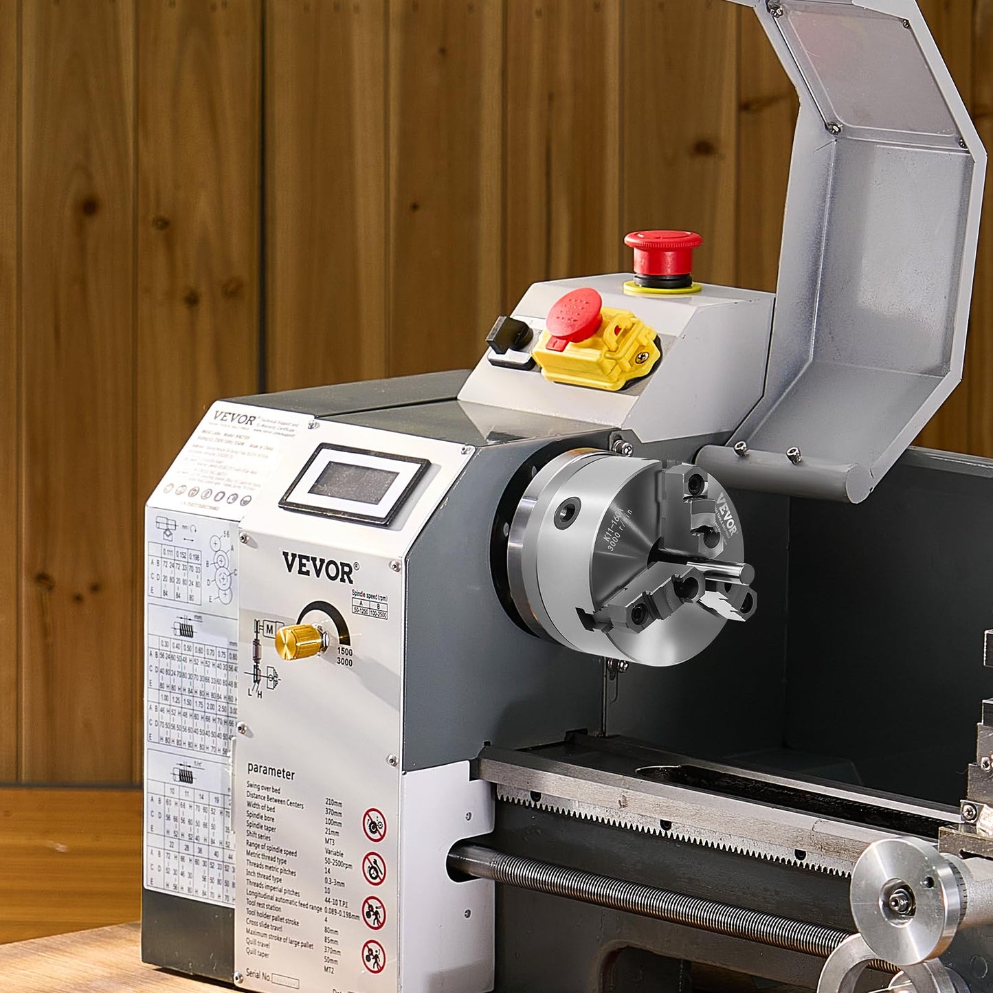 VEVOR 3-Jaw Lathe Chuck, 6 Inch (160 mm), Self-Centering Chuck with 1 1/2 in-8 Threaded Backing Plate, 0.12-5.71 in (3-145 mm) Clamping Range with T-wrench Screws, HT300 Material, for Wood Metal Lathe