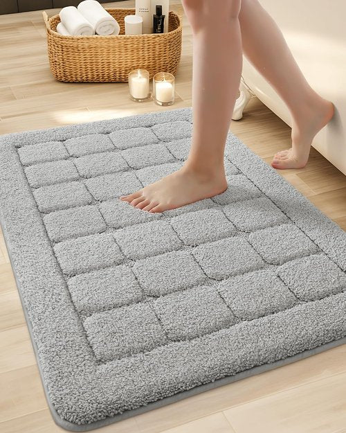 Color&Geometry Light Gray Checkered Bath Mat - Fluffy Microfiber Non-Slip Rug | 24x36 Inches