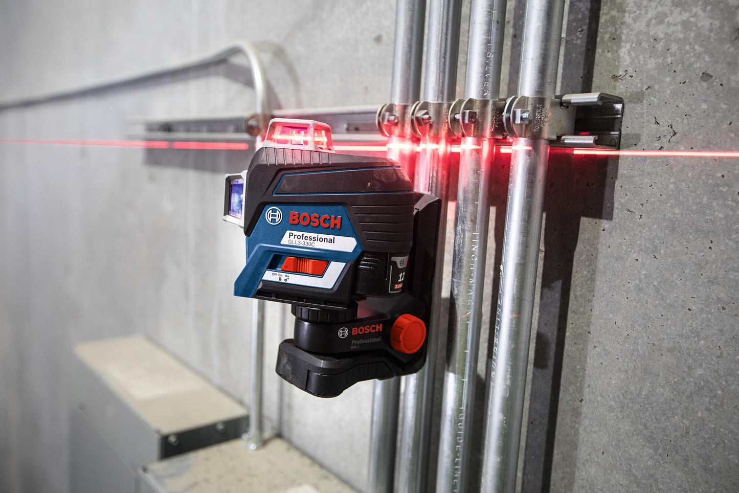 BOSCH GLL3-330C 200 Ft 12V Max Connected 360 Degree Three-Plane Leveling and Alignment-Line Laser, Includes 2.0 Ah 12V Max Lithium-Ion Battery & Charger, Heavy-Duty Pouch, & Accessories