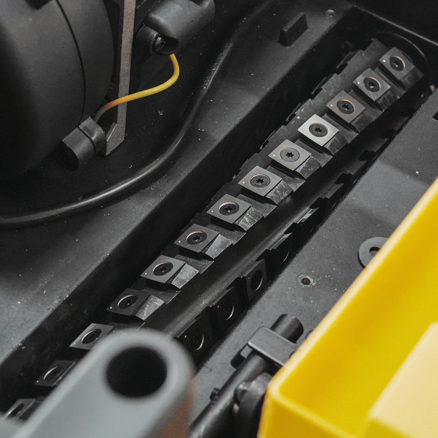 13 Inch Spiral Helical Cutterhead, Compatible with Dewalt DW735, DW735X Planer, 4 Rows of 56 pcs TCT Carbide Blades, with 4 Spare Blades & Screws, 2 Wrenches.