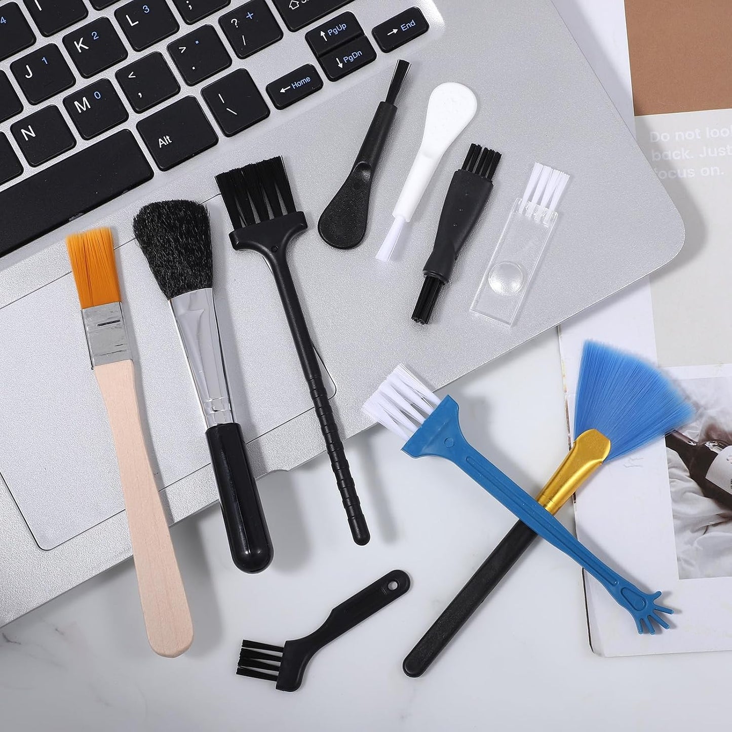 Bewudy 10 PCS Mini Keyboard Cleaning Brushes Kit, Anti-Static Electronic Dust Cleaning Brushes with PP Bristles