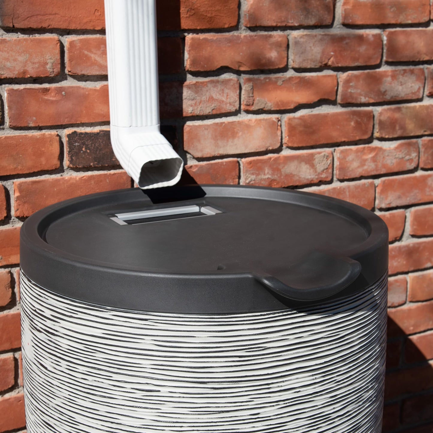 Newport 50‑Gallon Flat‑Back Rain Barrel with Stand & Planter Bundle – Slate | Removable Lid, UV-Stabilized Outdoor Water Storage