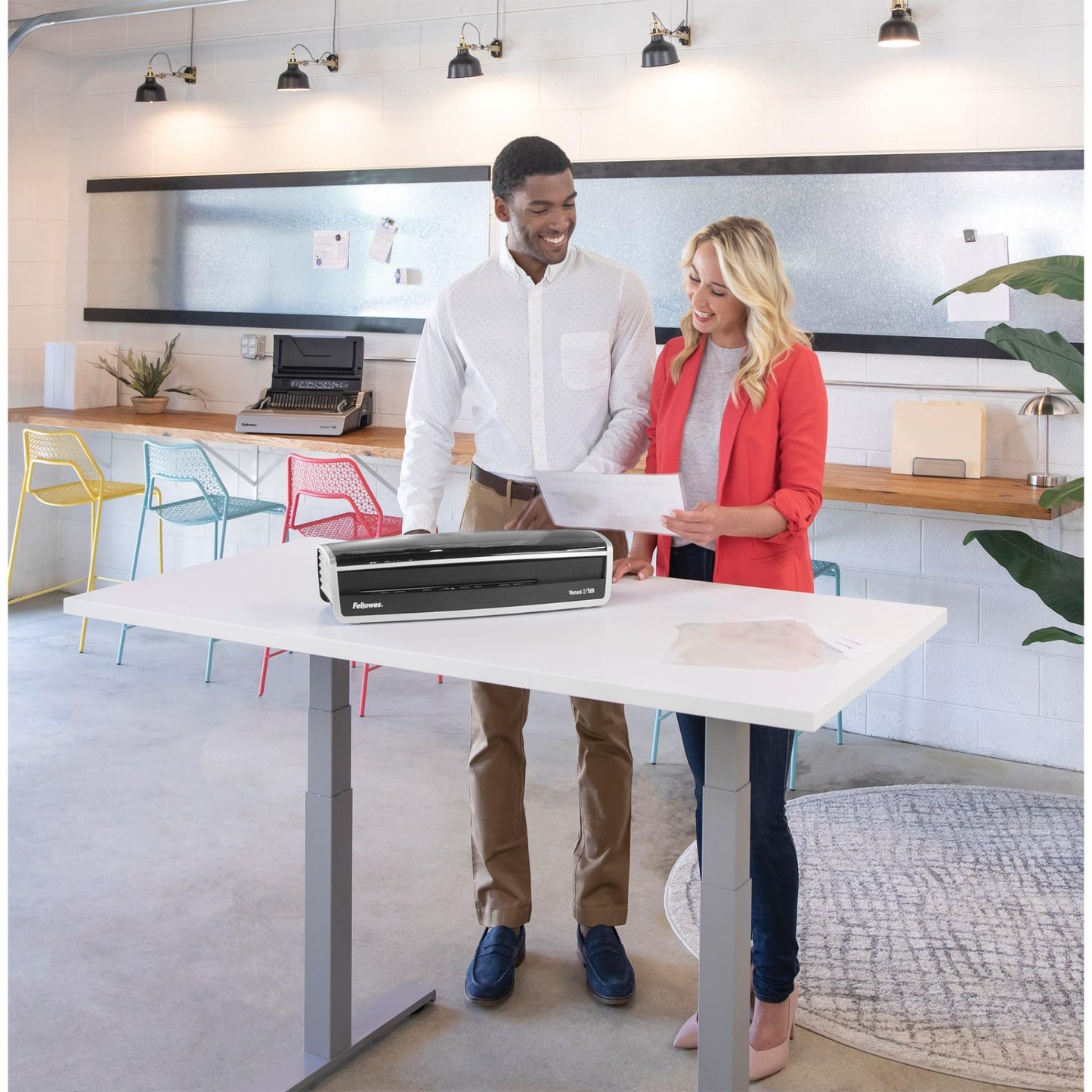 Fellowes Laminator Venus 2 125, Rapid 30-60 Second Warm-up Laminating Machine, with Laminating Pouches Kit (5734801), Black, Silver, 5.1" x 21.3" x 8.2"