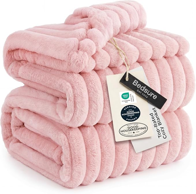 Bedsure GentleSoft Pink Full Blanket for Bed - Cozy Soft Blankets for Women, Cute Large Throws for Girls, Coral Pink, 84x90 Inches