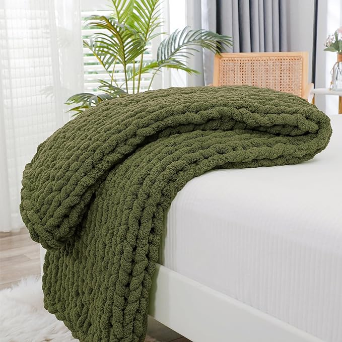 Bigacogo Chunky Knit Throw Blanket for Couch, 40x60 inches, 100% Hand Knitted with Thick Jumbo Chenille Yarn, Cozy Soft Large Rope Knot Cable Crochet Blankets for Sofa Bed Living Room, Yellow Green