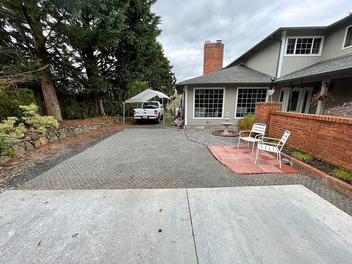 Standartpark Vodaland Permeable Pavers - EasyPave Grass & Gravel Driveway Grid - Load Class A-D, 100% Recycled Plastic Pavers, 2" Depth, 35 Sq Ft/ 14 Units, Gray
