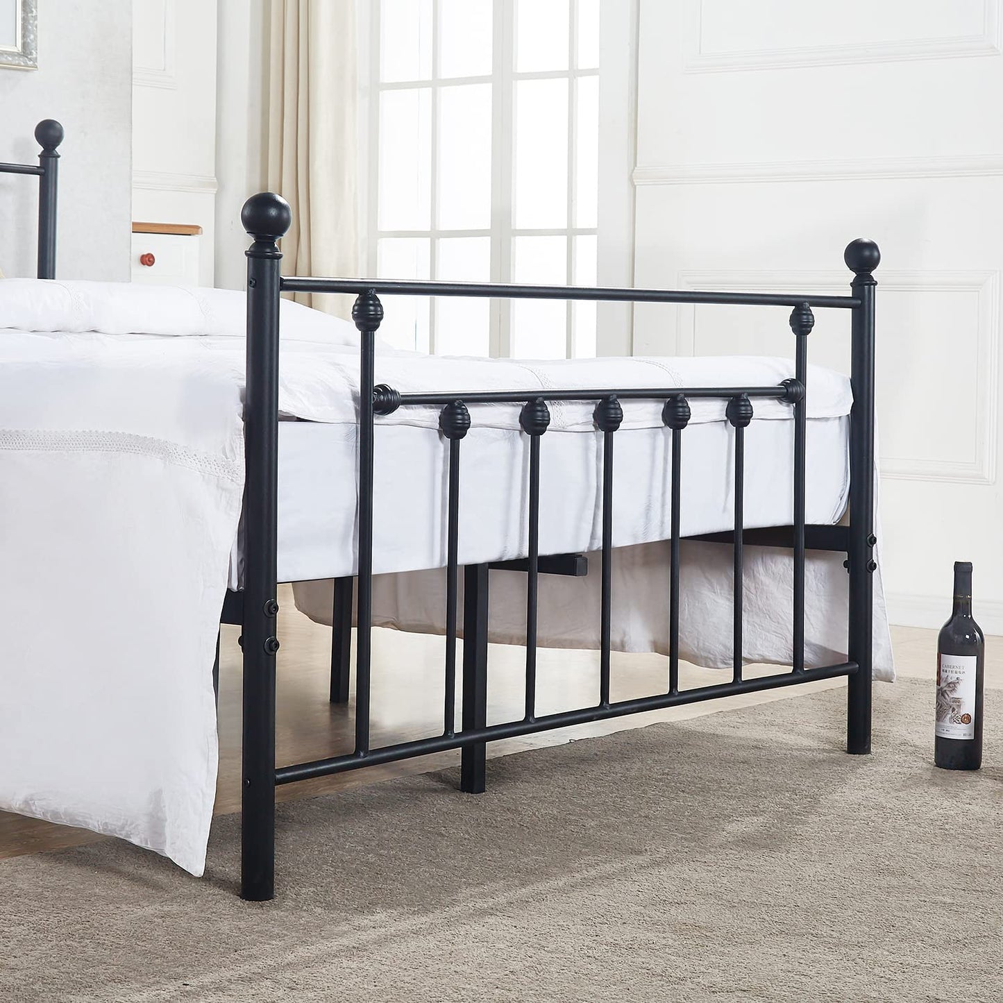 VECELO Full Size Metal Platform Bed Frame with Headboard and Footboard, Sturdy Steel Slat Support/No Box Spring Needed Mattress Foundation/Easy Assemble，Victorian Style, Pure White
