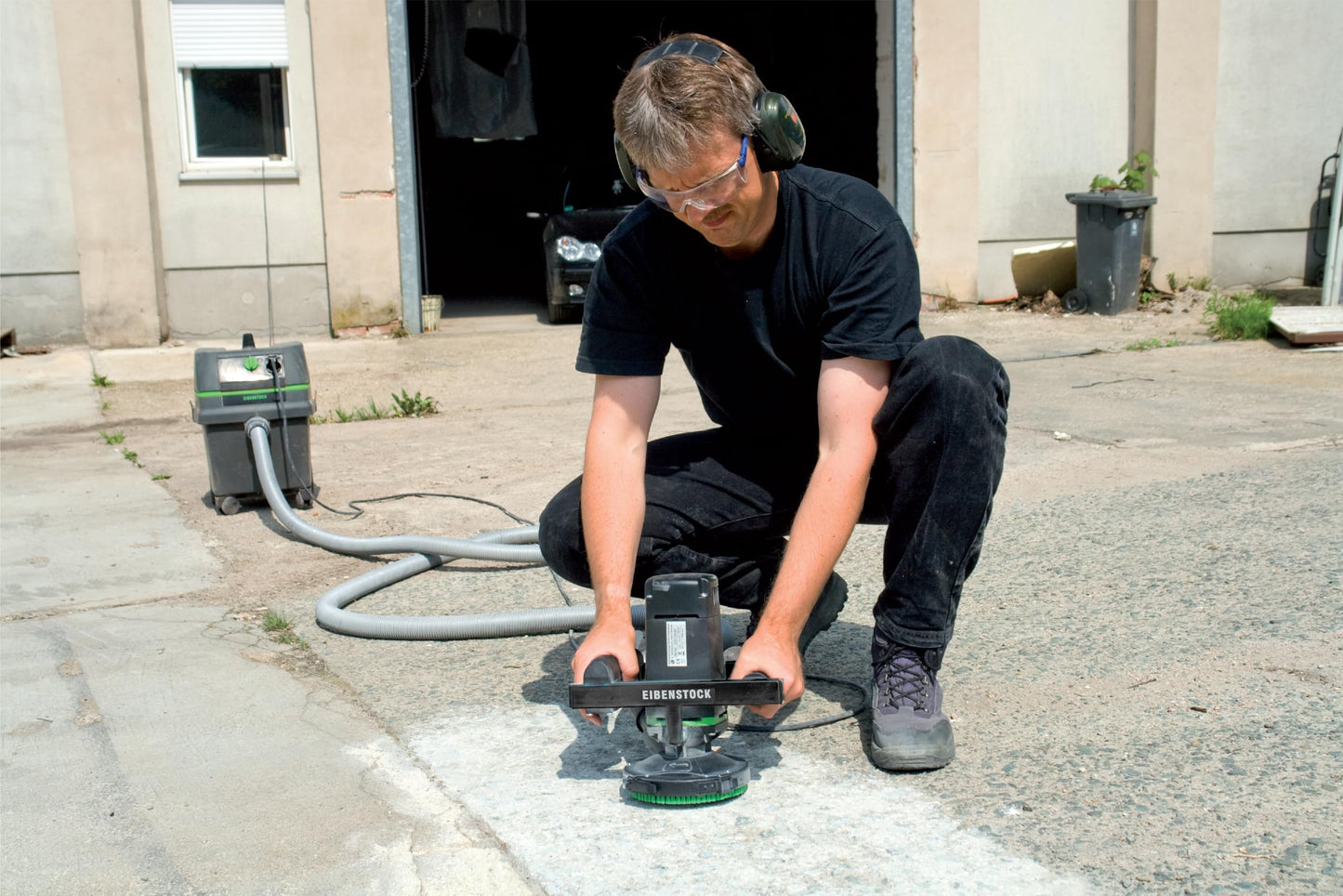 CS Unitec | EBS 1802.1 | 5" Heavy-Duty Concrete Surface Grinder with Dust Extraction for Removing Paint, Epoxy, Glue, and other Coatings. Low Vibration, 16 Amp, 10,000 RPM – Made in Germany