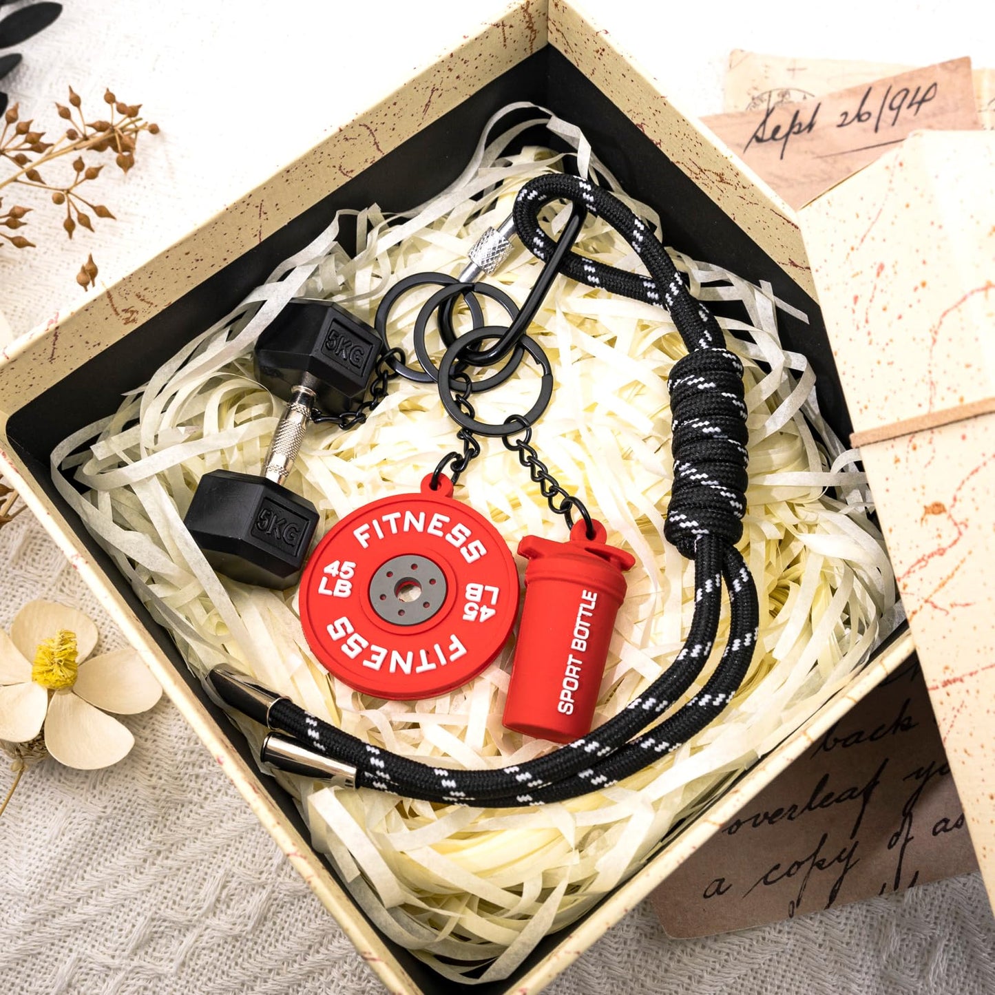 igvean Gym Gifts for Women Fitness Keychain Cool Gifts for Gym Lovers Fitness Gift for Women Men Bag Purse Charms for Womens Girl Workout Accessories for Her
