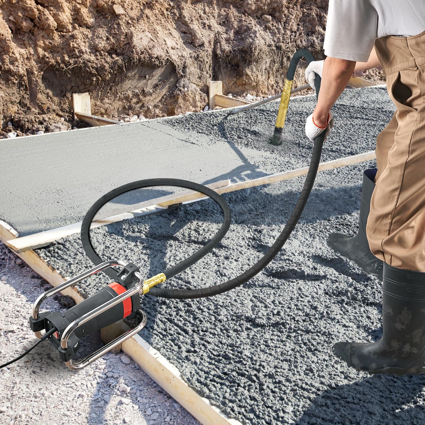 VEVOR Concrete Vibrator, 1300W Power, 16000 Vibrations Per Minute, Durable 2HP Copper Engine, Portable for Construction, Comes with 14.75ft Shaft, Ideal for Removing Air Pockets & Smoothing