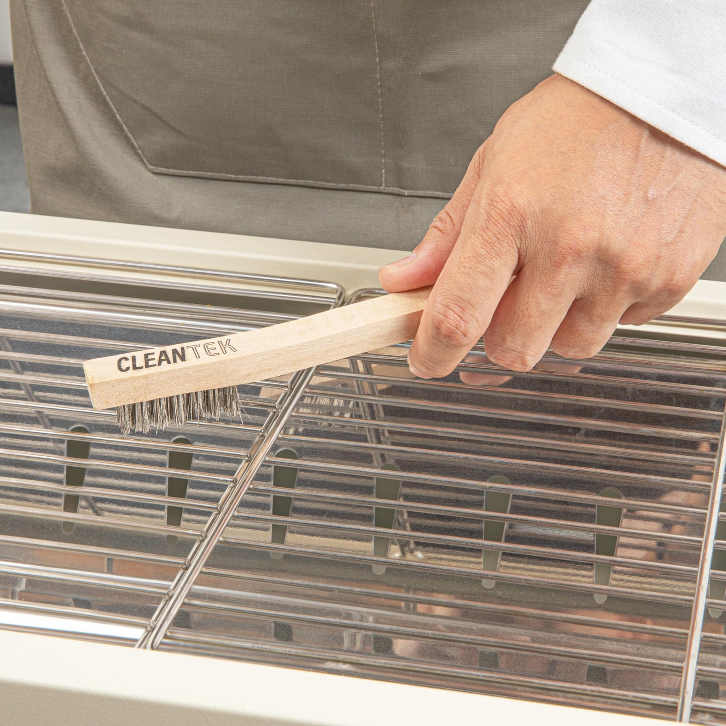 Restaurantware-Clean Tek Professional 7.87 Inch Oven Brush, 1 Heavy-Duty Pizza Stone Brush - Stainless Steel Bristles, Curved Handle, Wood, Scrapes Baked-On Grease, for Bakery Oven