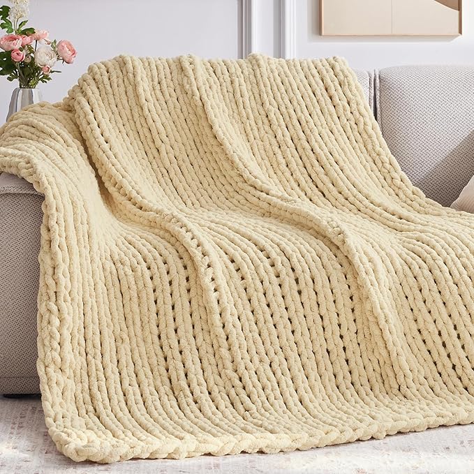 Negwoo Chunky Knit Throw Blanket, 30''*40'' Knitted Throw Chenille Yarn for Bed Couch, Handmade Oatmeal Crochet Big Thick Blanket, Machine Washable Cute Comfy Blanket for Home Decor