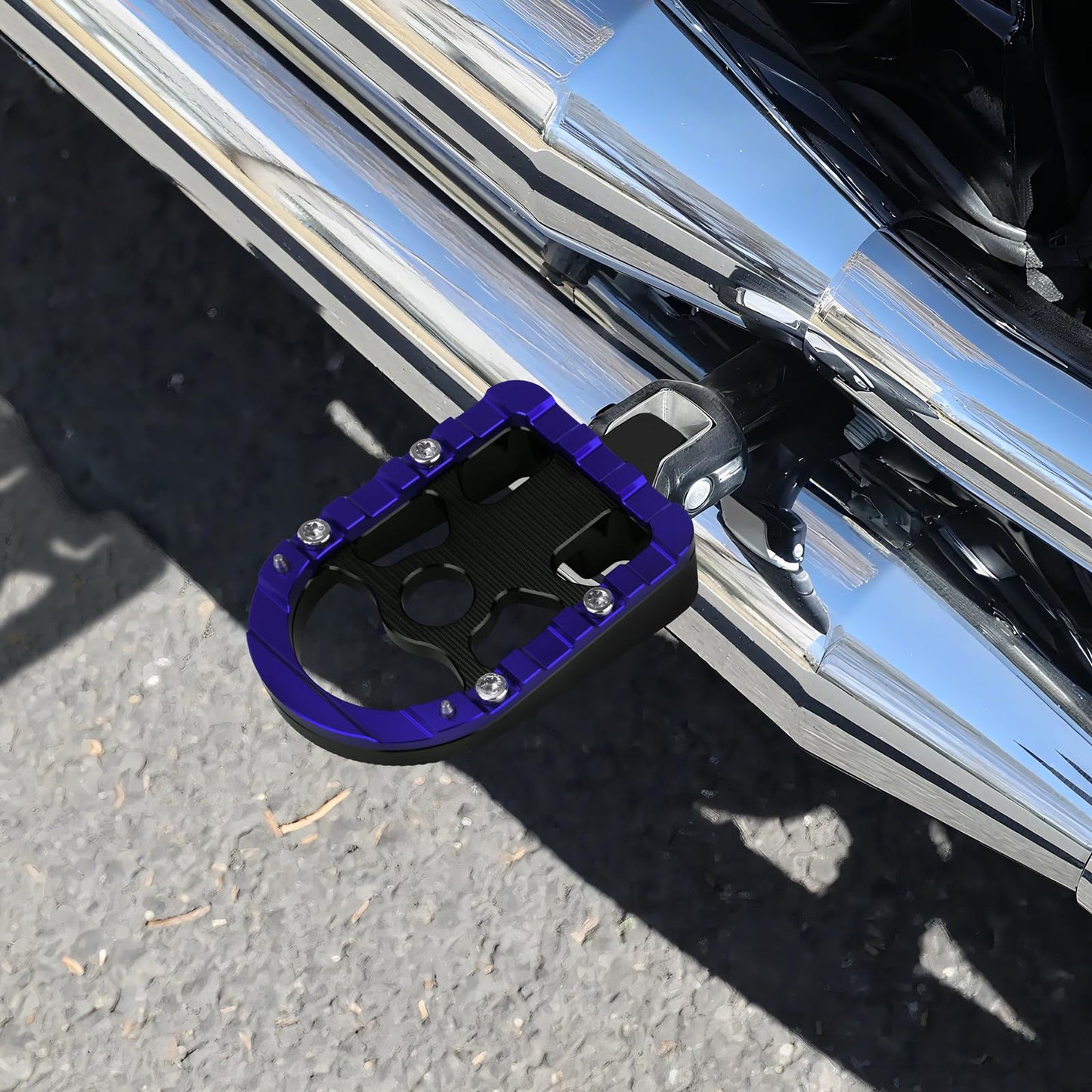 HDBUBALUS Foot Pegs Passenger Footpegs Foot Rest Pedal Fit for Harley Softail 2018-Later LiveWire 2020-Later Fat Boy Street Bob Low Rider Breakout (Blue)