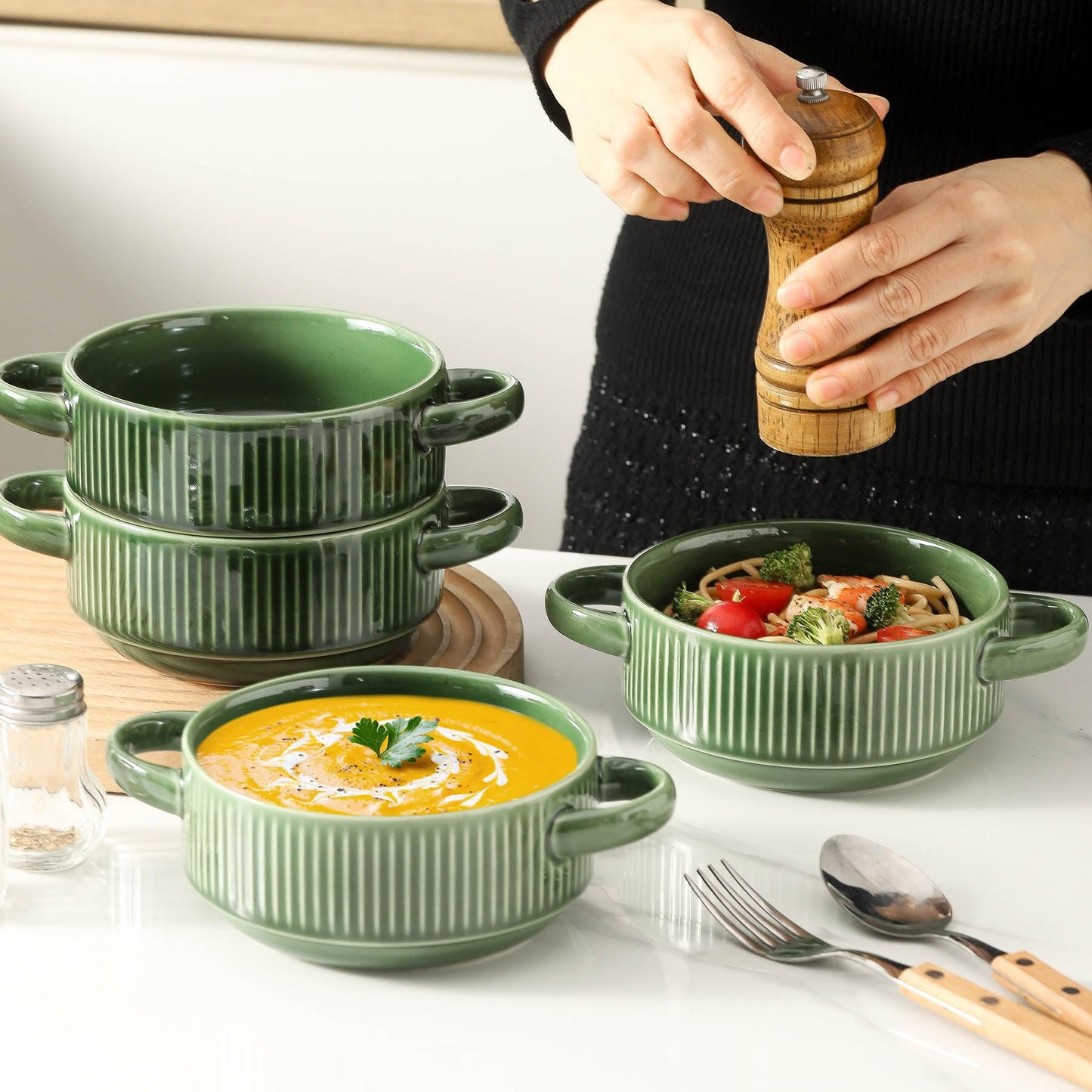 Howise Soup Bowls with Handles, 23 oz French Onion Soup Crocks, Stackable Soup Bowl Oven Safe for Chili, Beef Stew, Embossment Ceramic Bowl Set - 5.4 Inch, Set of 4 (Green)
