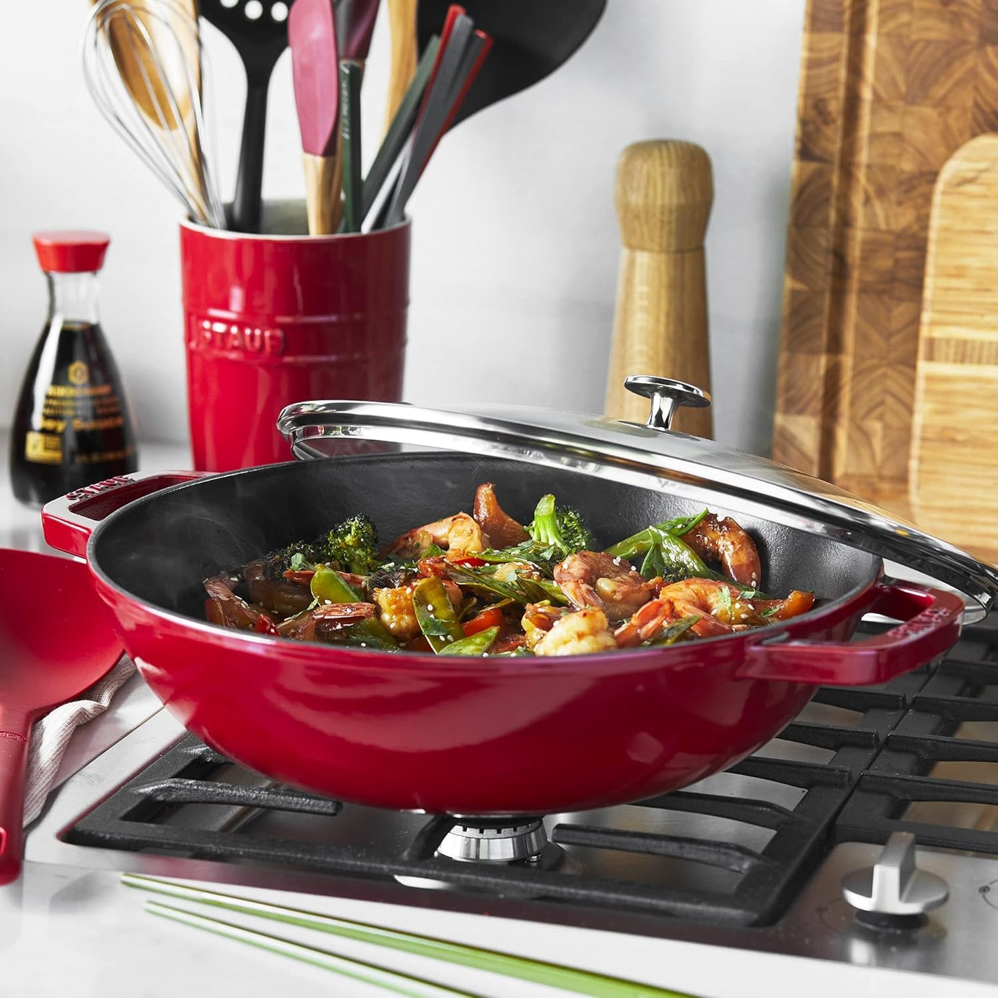 STAUB Cast Iron Dutch Oven - 4.5-Quart Perfect Pan for 4-5 Servings | Made in France, Cherry