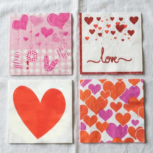 40Pcs Happy Valentines Day Napkins, Party Supplies Disposable Lunch Napkins with Red and Pink Love Heart Design for Valentines Parties, Weddings, Anniversaries, and Romantic Dinners