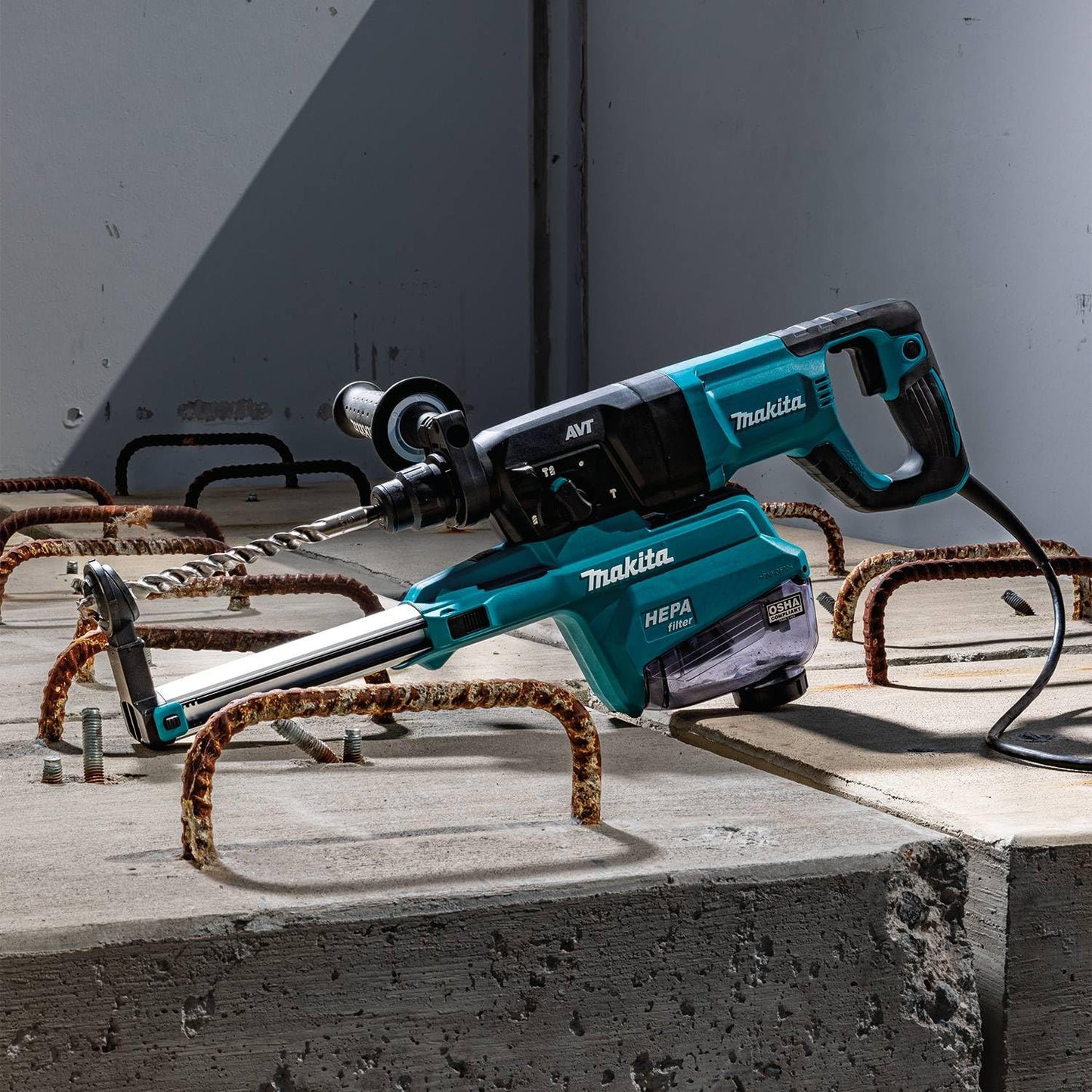Makita HR2663 1" SDS-PLUS AVT® Rotary Hammer, w/HEPA Dust Extractor (D-handle)