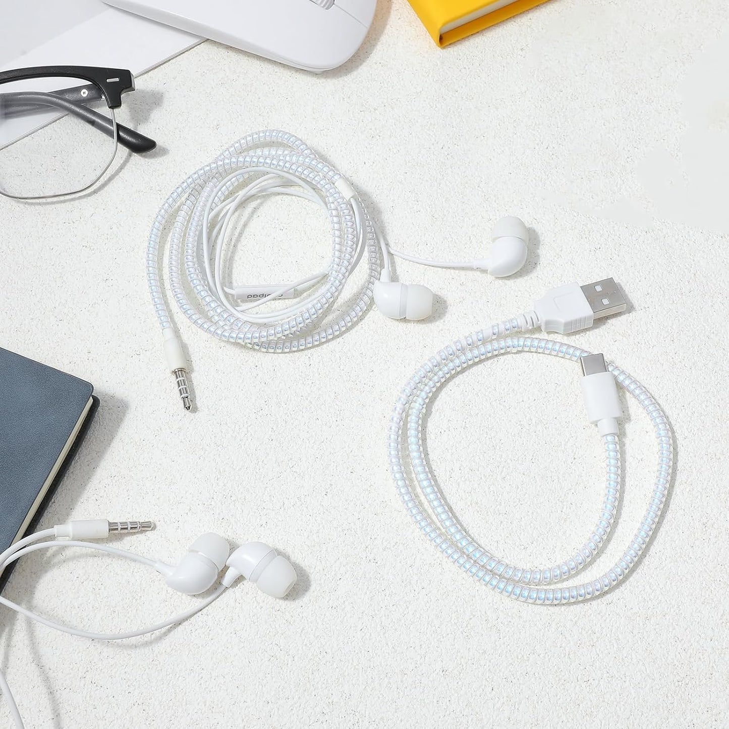 Xelsluthe 4.6ft Blue Spiral Cable Protector, Flexible Chargers Data Cable Protect, Headphone Cables Saver for Phone USB